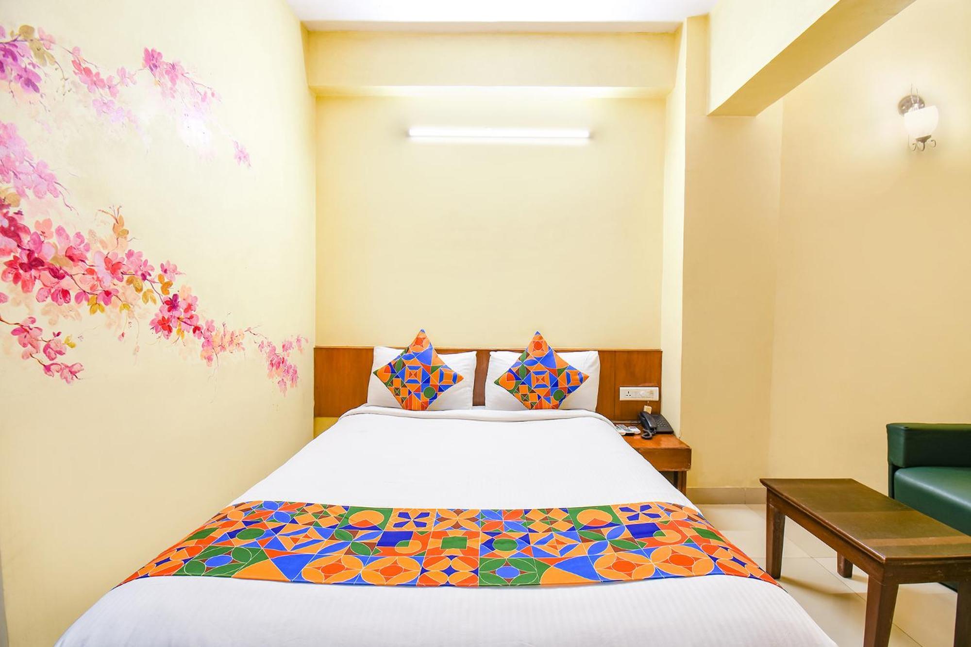 Fabhotel Prime Yash Residency - Nr Lonavala Railway Station 외부 사진